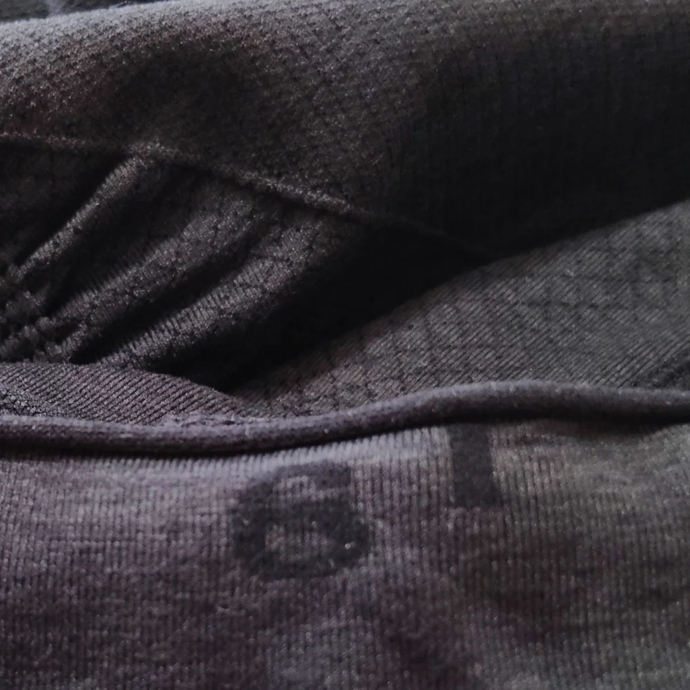 Lululemon Ebb And Flow Crop II Size 6